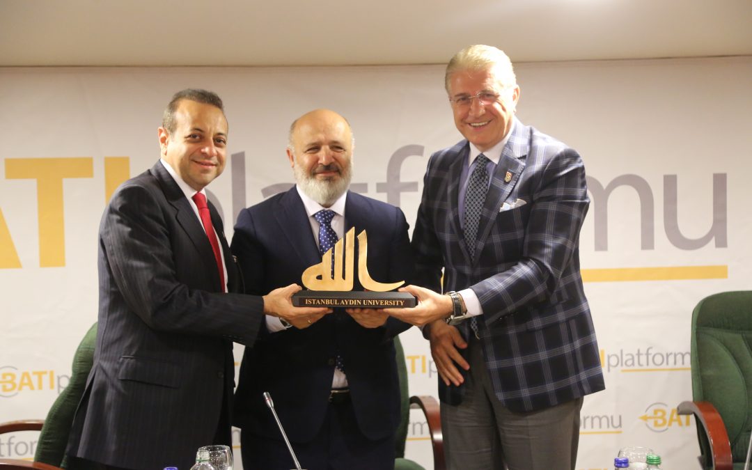 TİM’den İAÜ’ye “Eğitim Hizmetleri” Ödülü