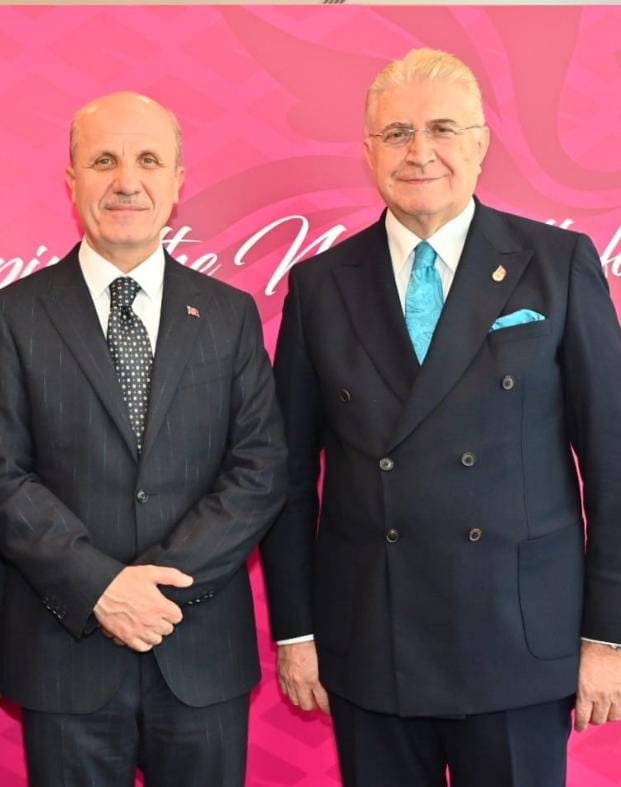 PROF. DR. MUSTAFA AYDIN, YENİDEN YÖK BAŞKANI SEÇİLEN PROF. DR. EROL ÖZVAR’I TEBRİK ETTİ Öne Çıkan Görsel