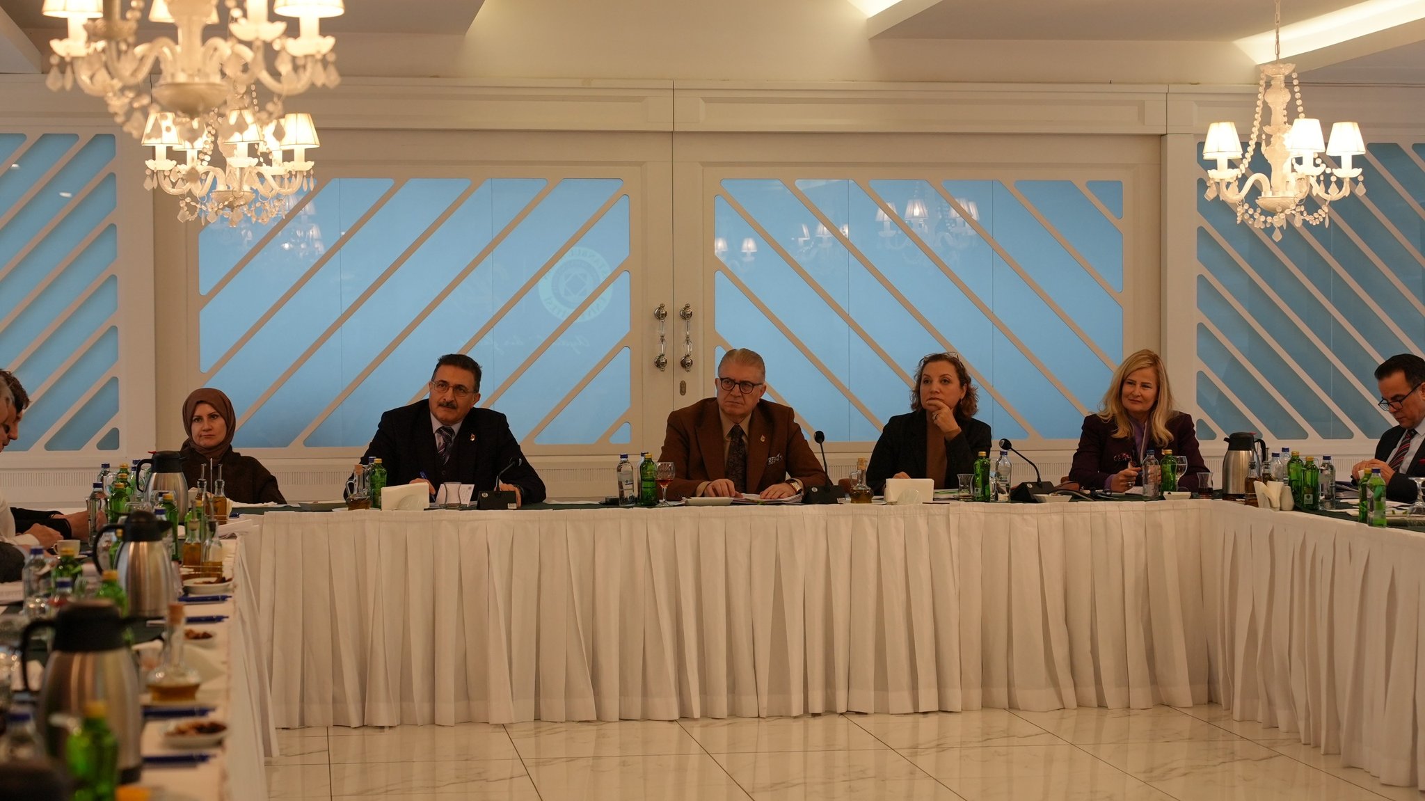 İAÜ OCAK AYI YÖNETİM TOPLANTISINI GERÇEKLEŞTİRDİ Öne Çıkan Görsel